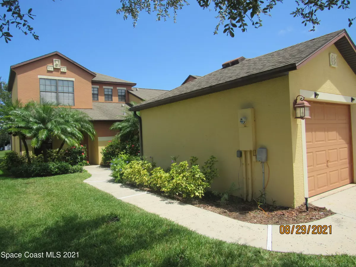 Melbourne, FL 32901,1165 Luminary CIR #106