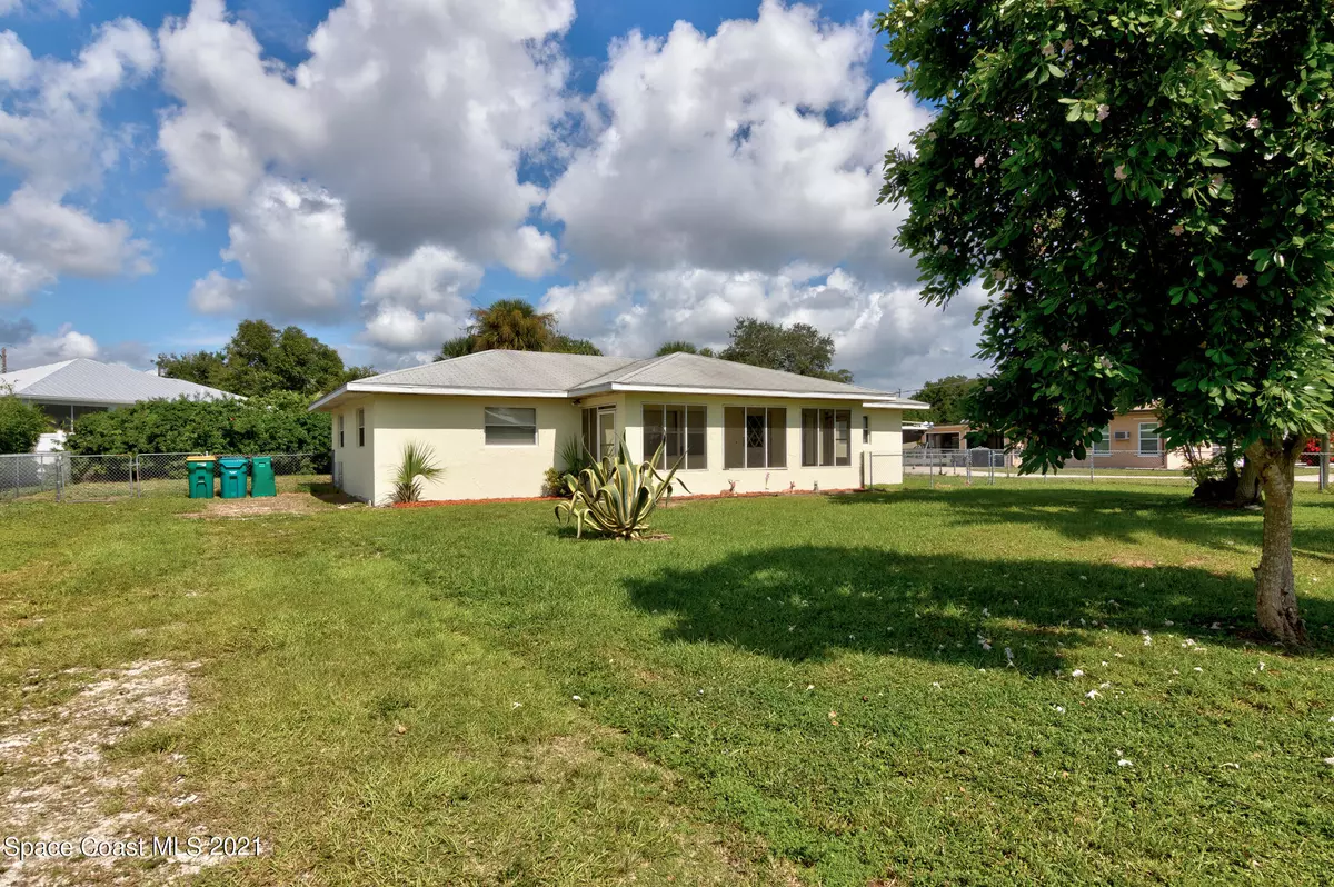 Sebastian, FL 32976,9900 Holly ST