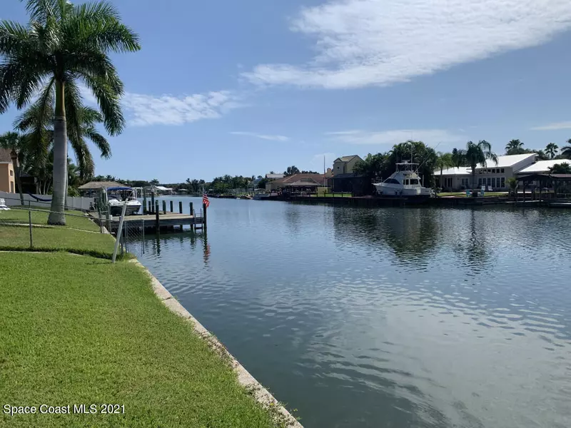 182 Saint Croix AVE, Cocoa Beach, FL 32931