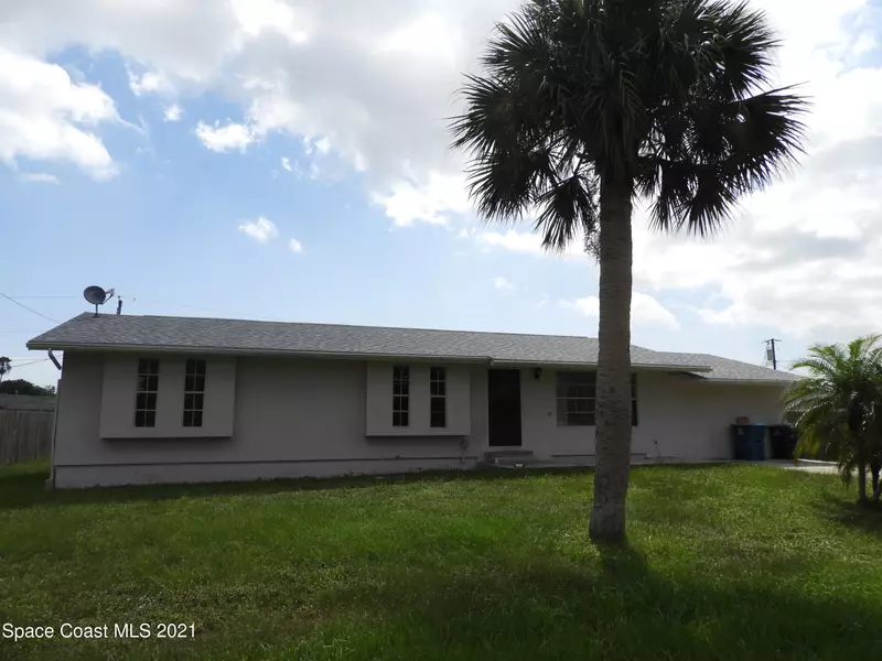 441 Bradley AVE NE, Palm Bay, FL 32907