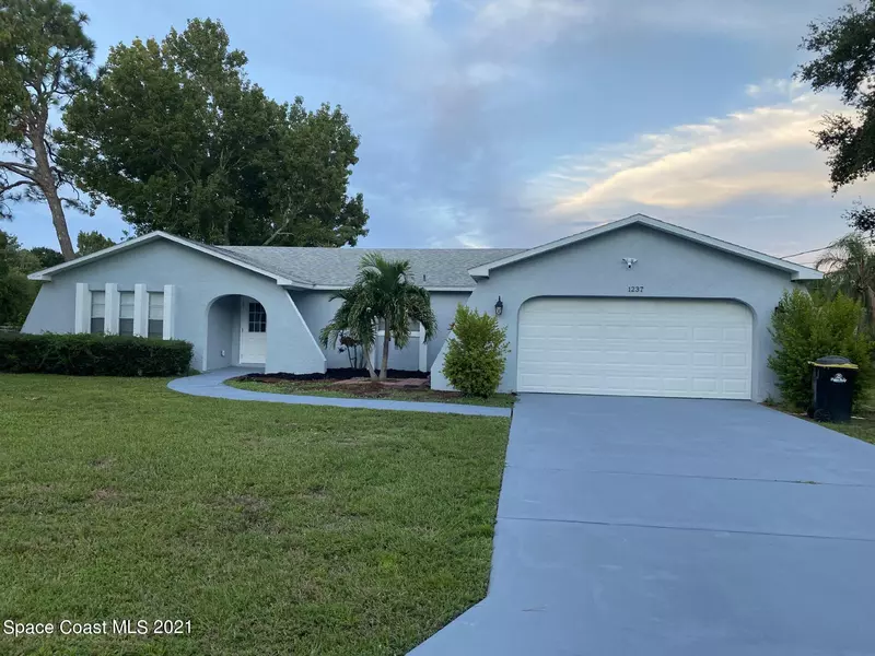 1237 Glenham DR NE, Palm Bay, FL 32905