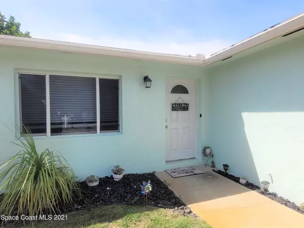 Satellite Beach, FL 32937,122 Atlas LN