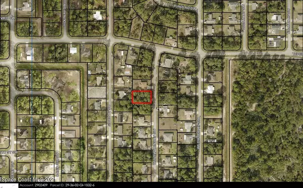 518 White Plains AVE SW, Palm Bay, FL 32908