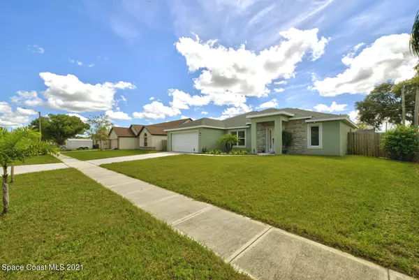 Rockledge, FL 32955,925 Yorktowne DR