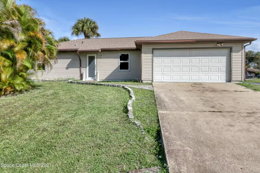 1399 Martinez ST SE, Palm Bay, FL 32909