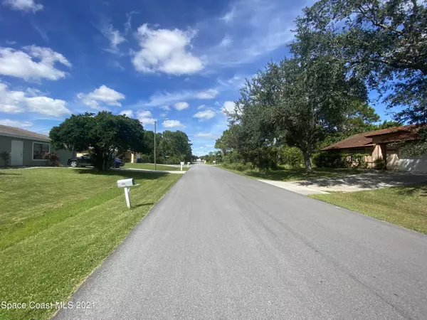 Palm Bay, FL 32909,824 Underhill AVE SE