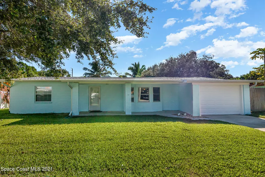 113 W Leon LN, Cocoa Beach, FL 32931