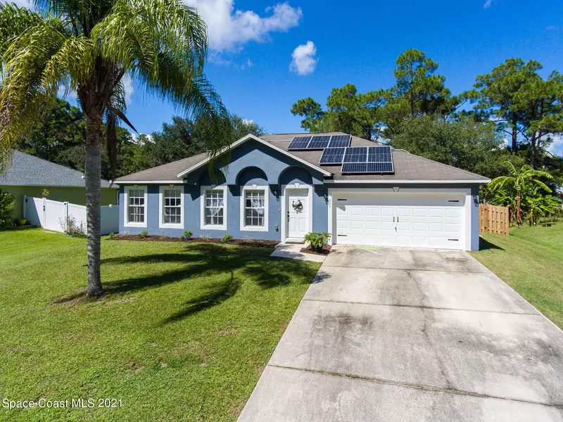 829 Raymond ST SE, Palm Bay, FL 32909