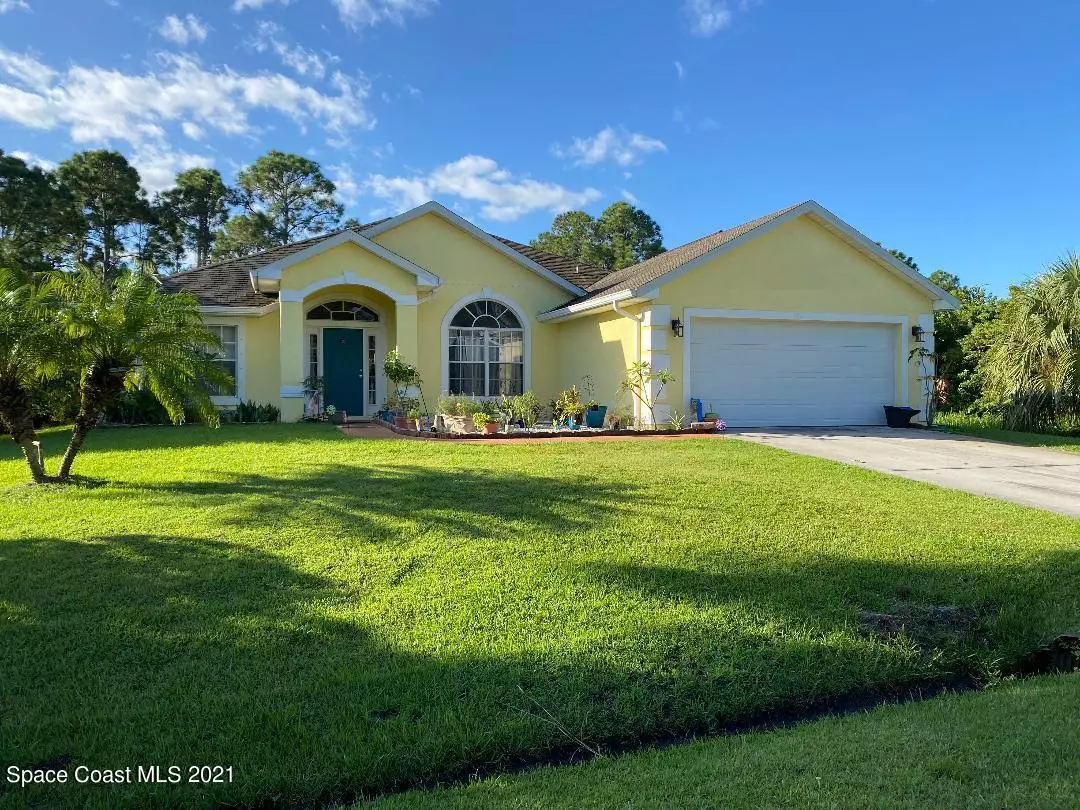 Palm Bay, FL 32908,490 Fitzsimmons ST SW