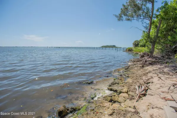 Grant Valkaria, FL 32949,5285 Fisherman LN