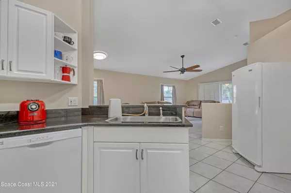 Vero Beach, FL 32960,551 10th PL