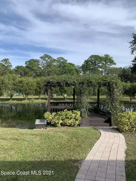 4750 Log Cabin LN, Grant Valkaria, FL 32950