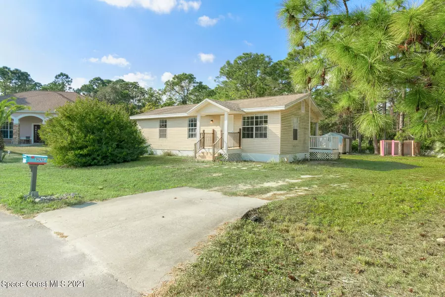 1424 Hanscom RD SW, Palm Bay, FL 32908