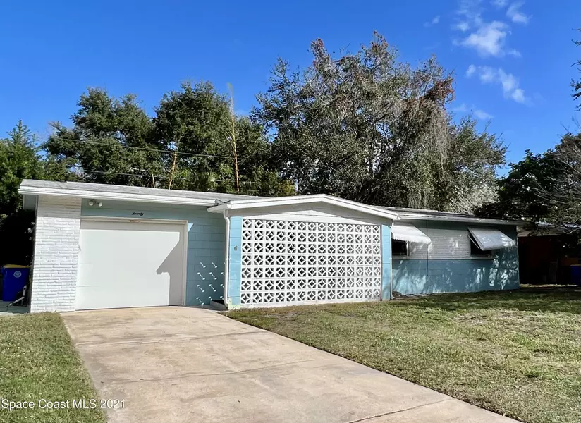 20 Scott LN, Rockledge, FL 32955