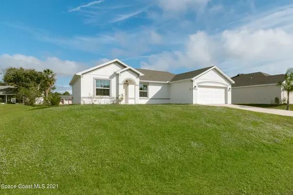 1425 Graves ST SE, Palm Bay, FL 32909