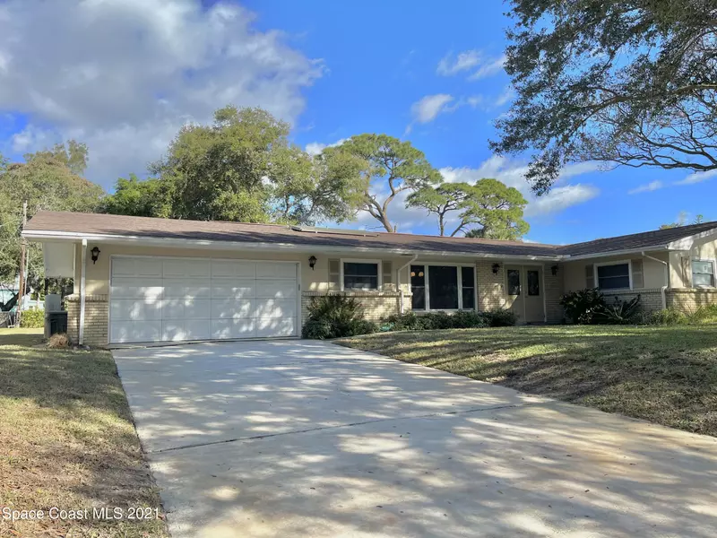 1060 Saint George RD, Merritt Island, FL 32952