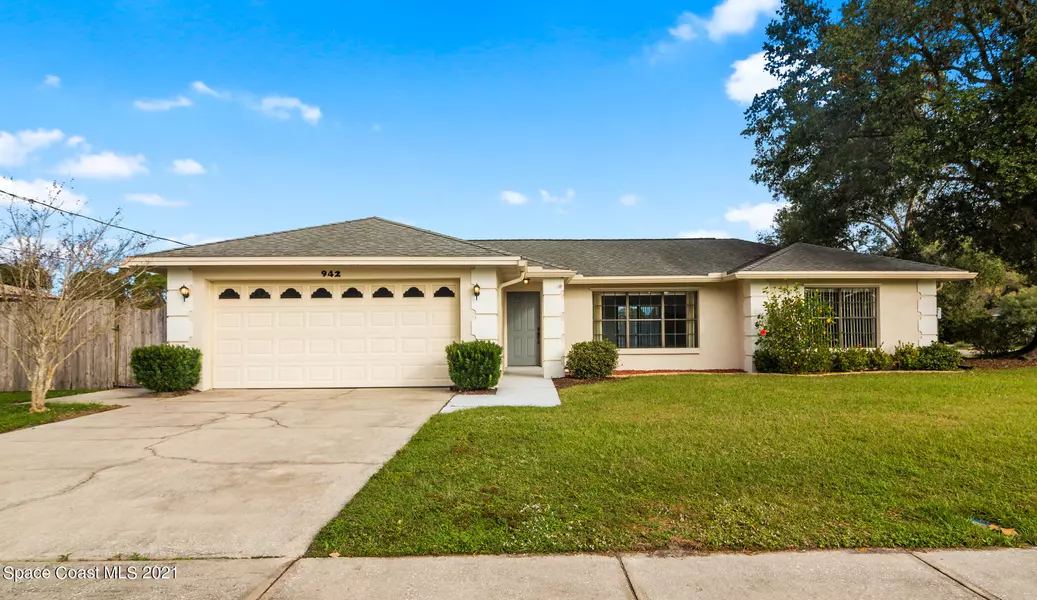 942 Pineland DR, Rockledge, FL 32955