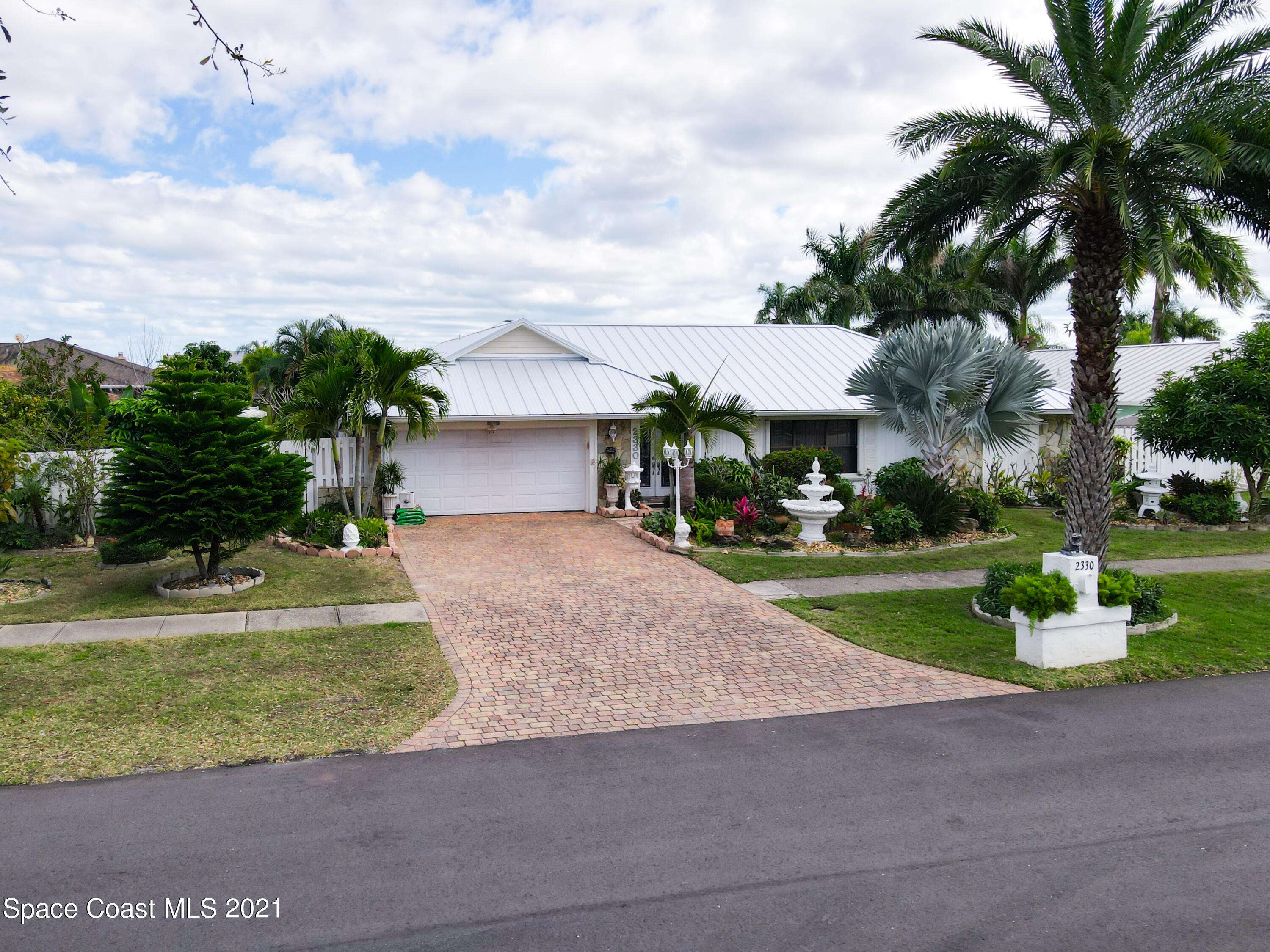 Merritt Island, FL 32953,2330 Sykes Creek DR