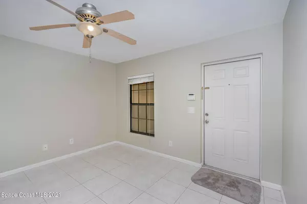 Melbourne, FL 32901,950 Luminary CIR #103