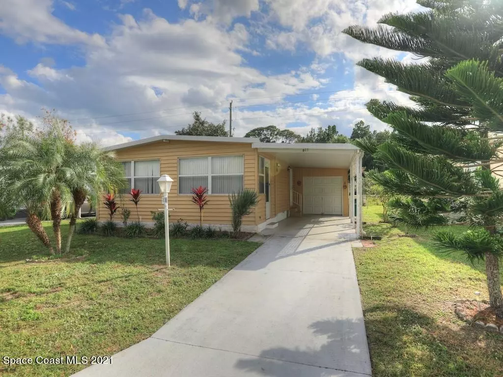 Barefoot Bay, FL 32976,911 Vireo DR