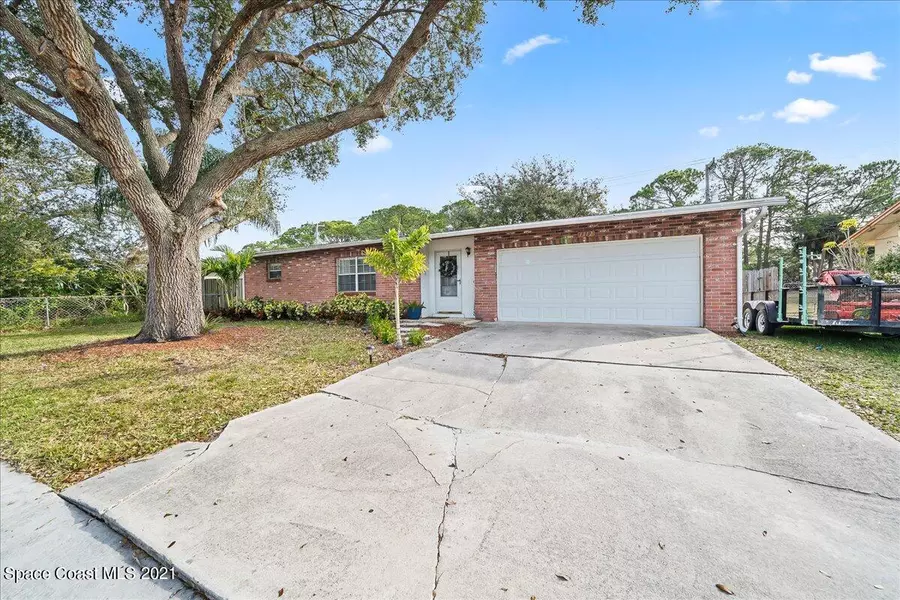 1312 Huntington LN, Rockledge, FL 32955