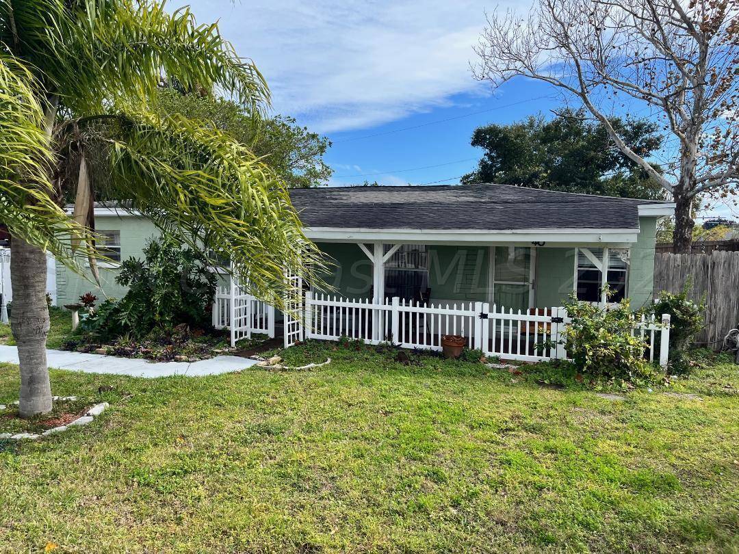 40 W Azalea CIR,  Rockledge,  FL 32955