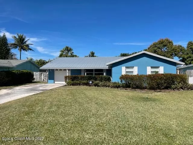 512 Dolphin ST, Melbourne Beach, FL 32951