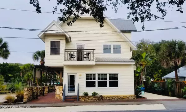 New Smyrna Beach, FL 32169,102 N Pine ST