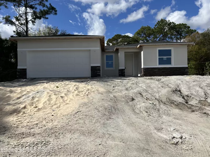 150 Delia AVE NW, Palm Bay, FL 32907