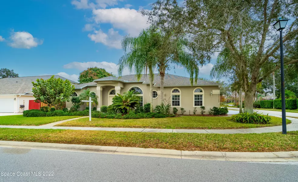 611 Sunset Lakes DR, Merritt Island, FL 32953