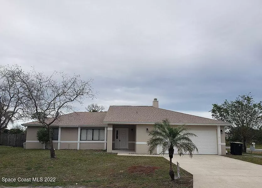 2161 Dickens ST NE, Palm Bay, FL 32907