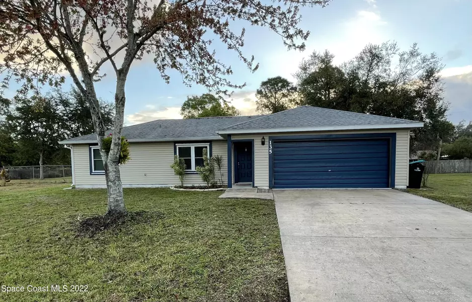 135 Hoffer AVE NW, Palm Bay, FL 32907