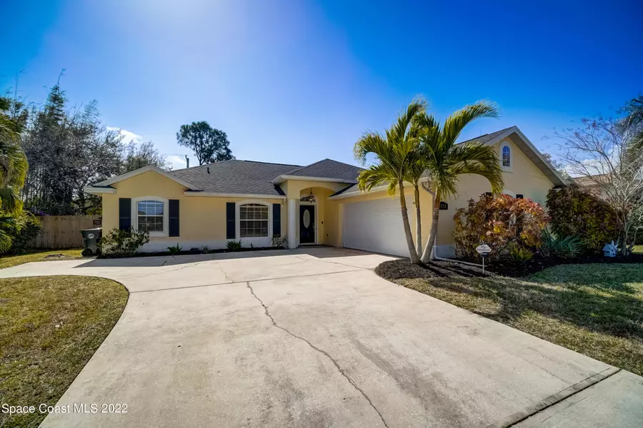 1858 Barrington CIR, Rockledge, FL 32955