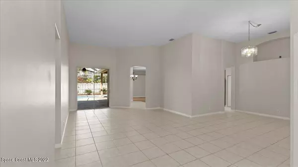 Melbourne, FL 32940,5947 Newbury CIR