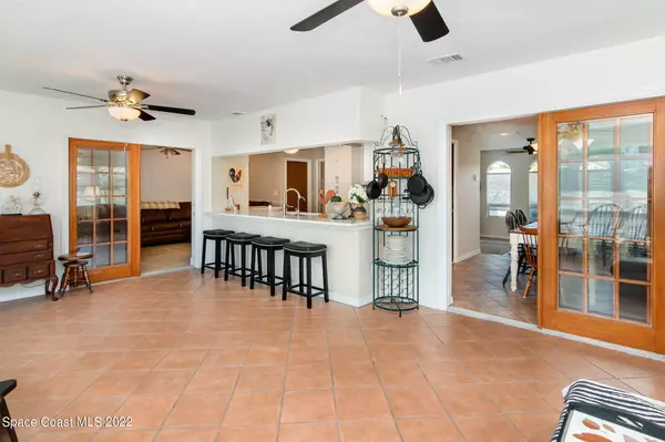 Satellite Beach, FL 32937,509 W Amherst CIR