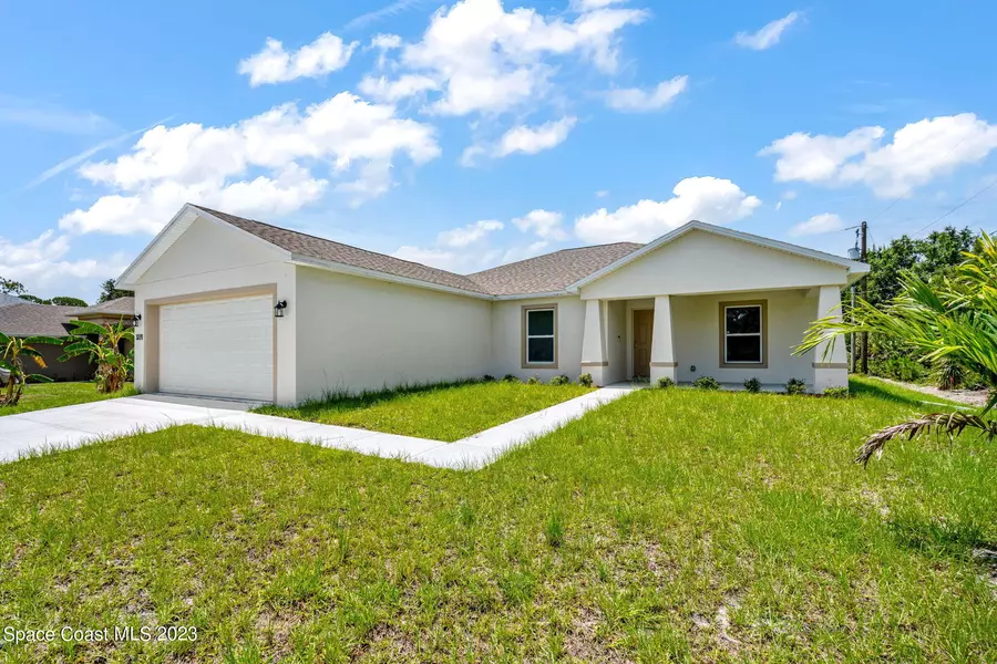 3271 Wesday RD SE, Palm Bay, FL 32909