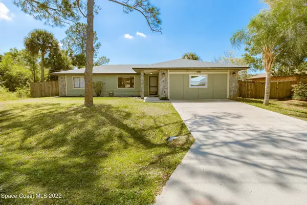 424 Ontario ST NW, Palm Bay, FL 32907