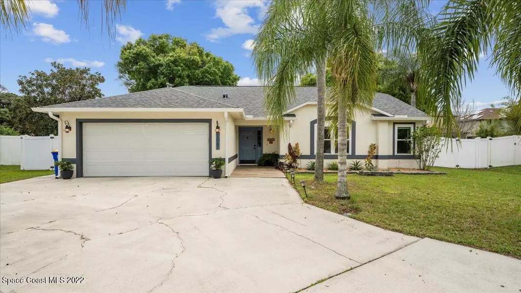 1061 Red Bud CIR, Rockledge, FL 32955