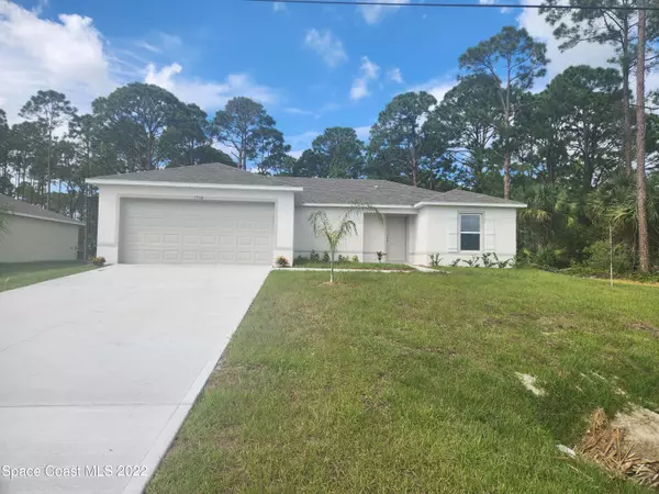 2568 De Groodt RD SW, Palm Bay, FL 32908