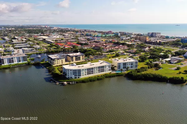 Cocoa Beach, FL 32931,188 Pinellas LN #301