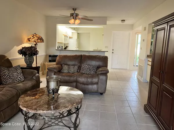 Titusville, FL 32780,955 Country Club DR #111