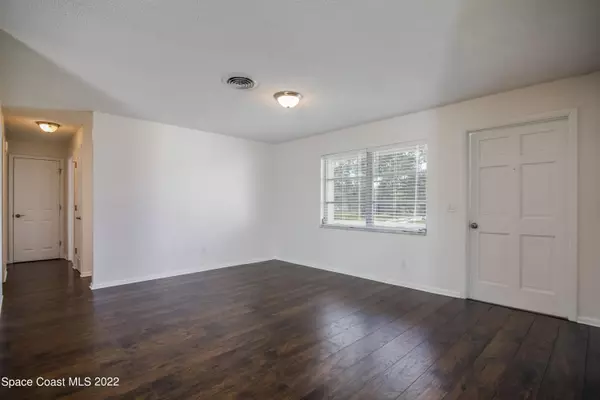 Merritt Island, FL 32953,980 Butia ST