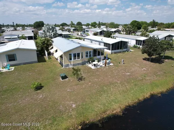 872 Waterway DR, Barefoot Bay, FL 32976