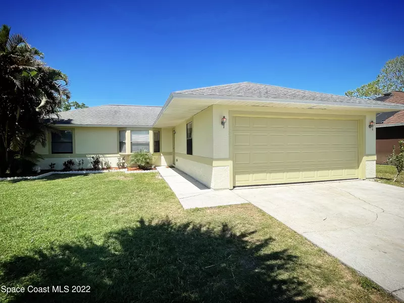 2933 Brandywine CIR, Titusville, FL 32796