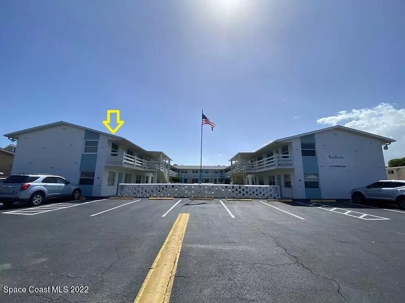 215 Circle DR #16, Cape Canaveral, FL 32920