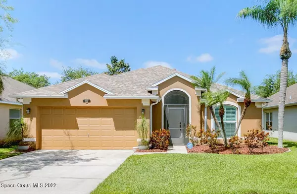 1052 Bainbury LN, West Melbourne, FL 32904