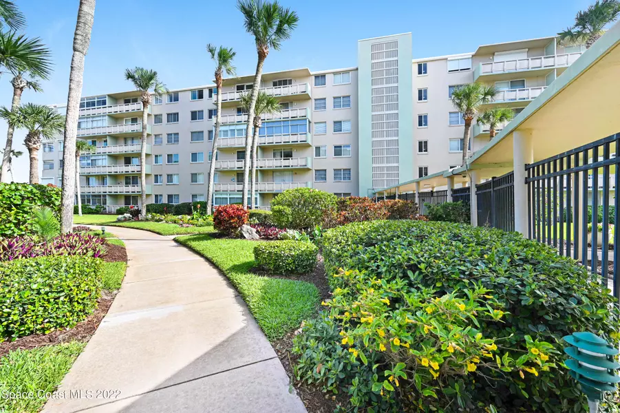 2020 N Atlantic AVE #211s, Cocoa Beach, FL 32931