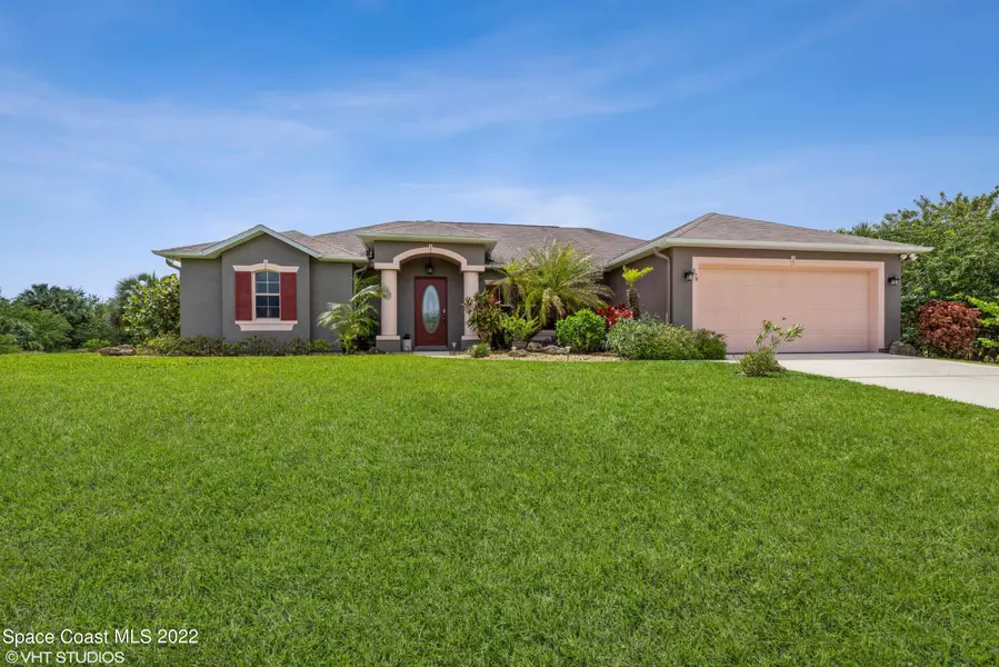 874 Talton DR SW, Palm Bay, FL 32908