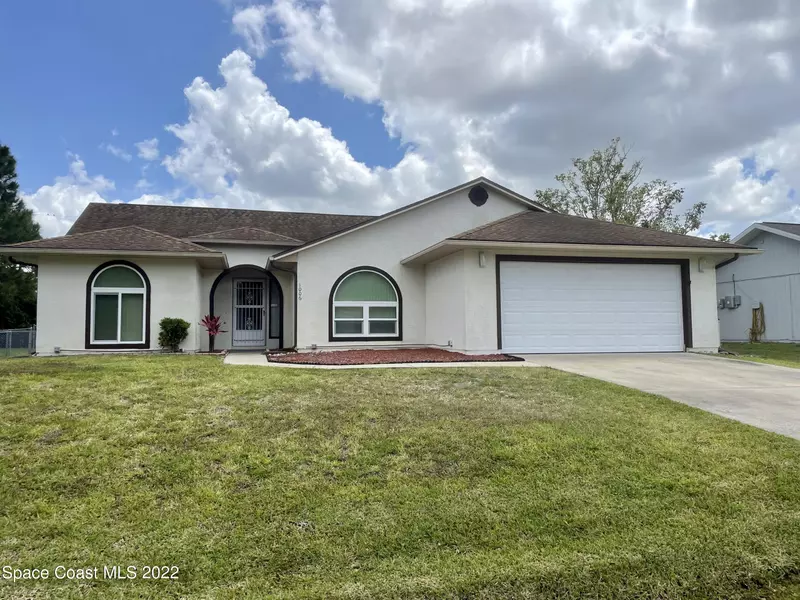 1006 Beacon ST NW, Palm Bay, FL 32907