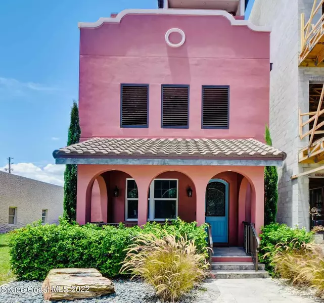 130 Sams AVE, New Smyrna Beach, FL 32169